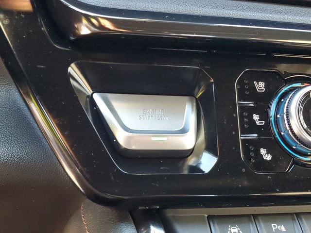 Used 2023 GMC Sierra 1500 AT4 w/ Technology Package AWD/4WD image 25