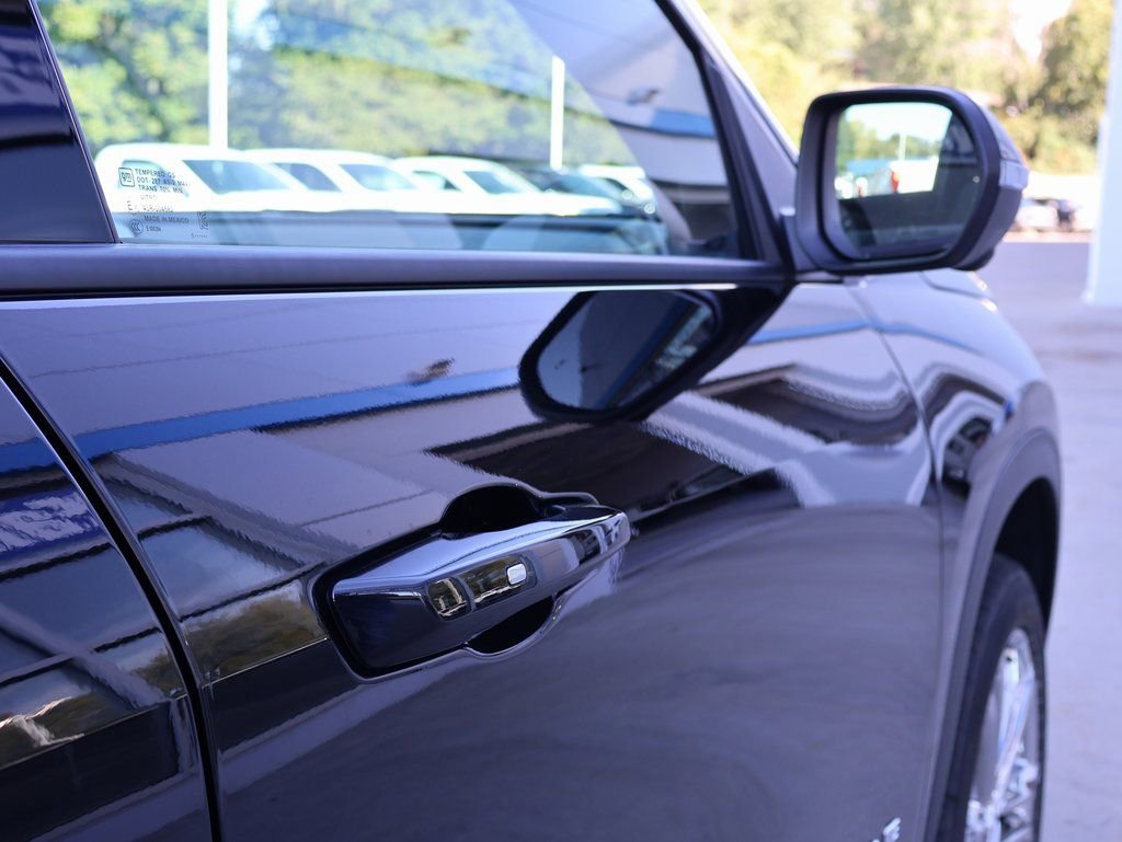 New 2026 Chevrolet Traverse LT w/ Driver Confidence Package image 32