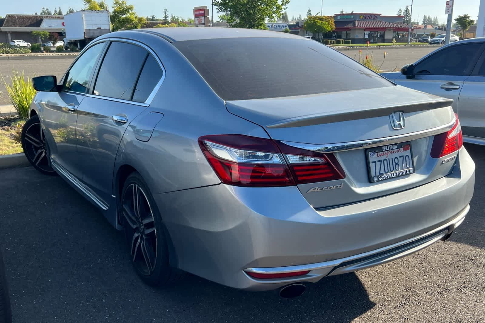 Used 2017 Honda Accord Sport image 6
