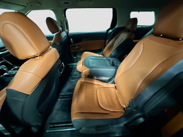 Used 2024 Kia Carnival SX FWD image 25