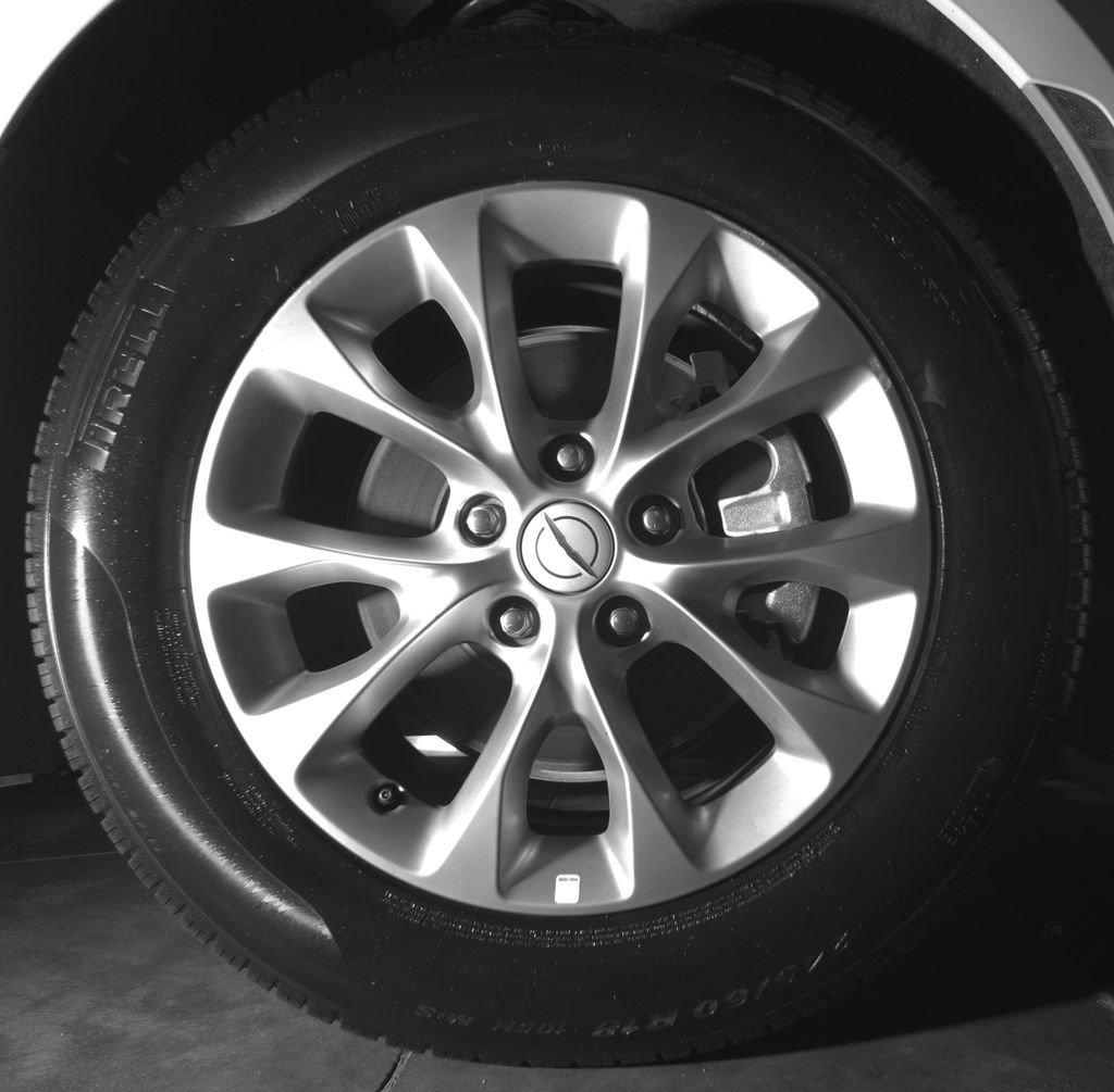 Used 2026 Chrysler Pacifica Limited FWD image 17