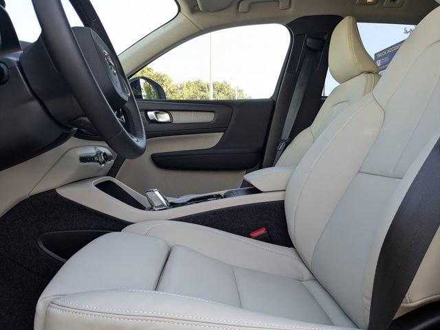 New 2026 Volvo XC40 B5 Ultra w/ Climate Package AWD/4WD image 21