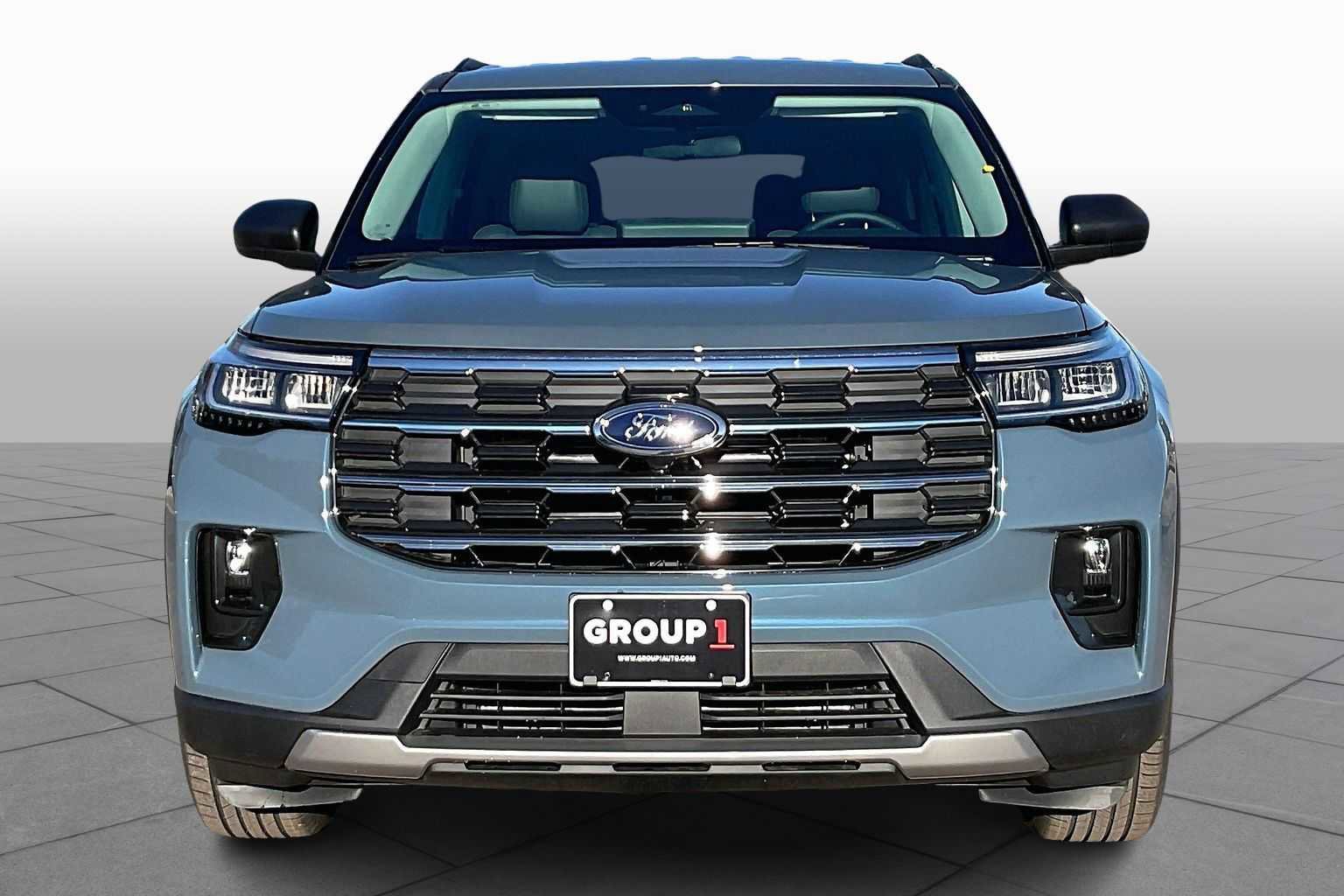 New 2026 Ford Explorer Active w/ Active Comfort Package image 3