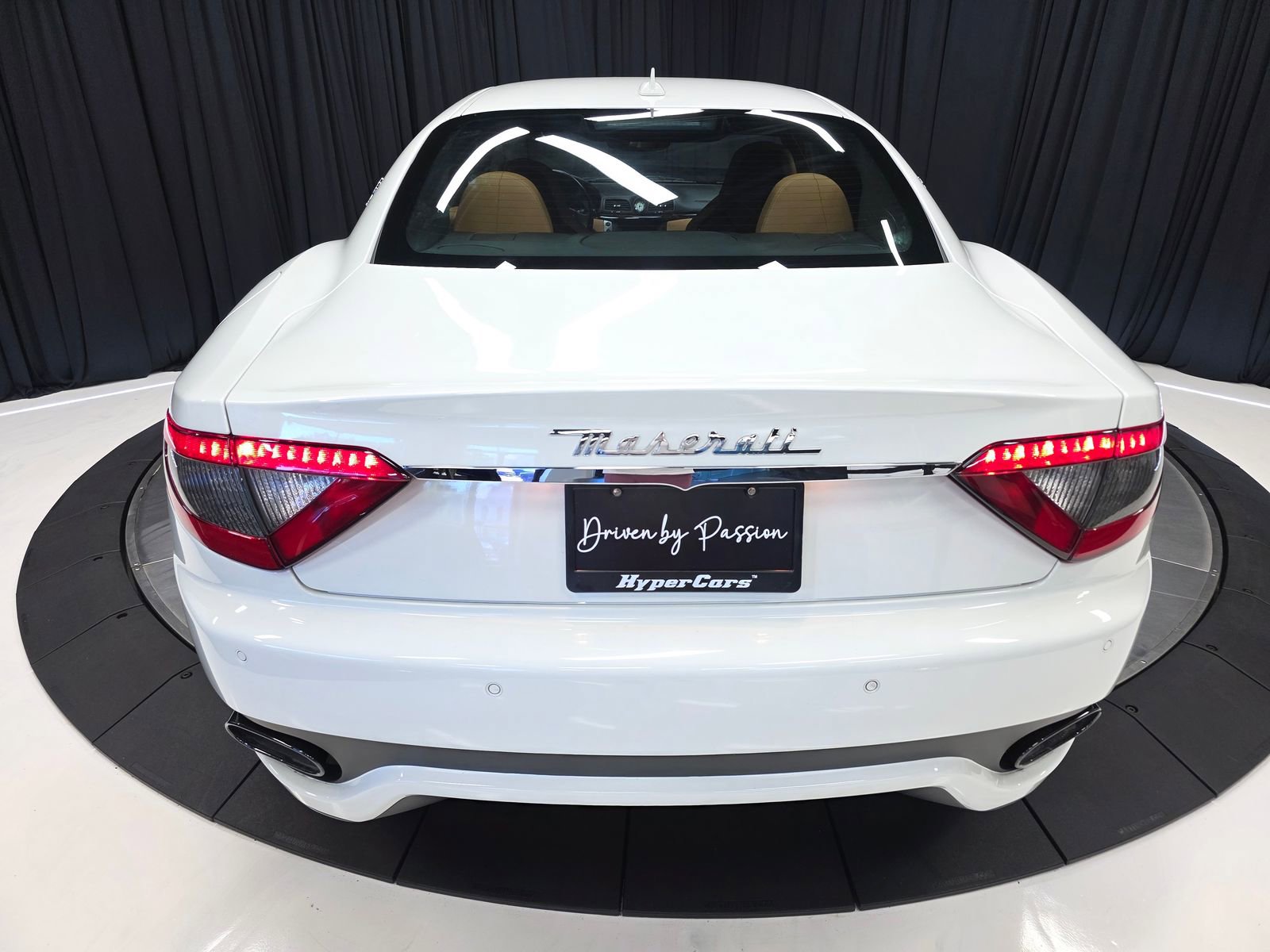 Used 2015 Maserati GranTurismo Sport RWD image 46