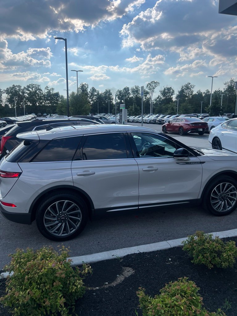 Used 2023 Lincoln Corsair Reserve w/ Equipment Group 202A AWD/4WD image 6