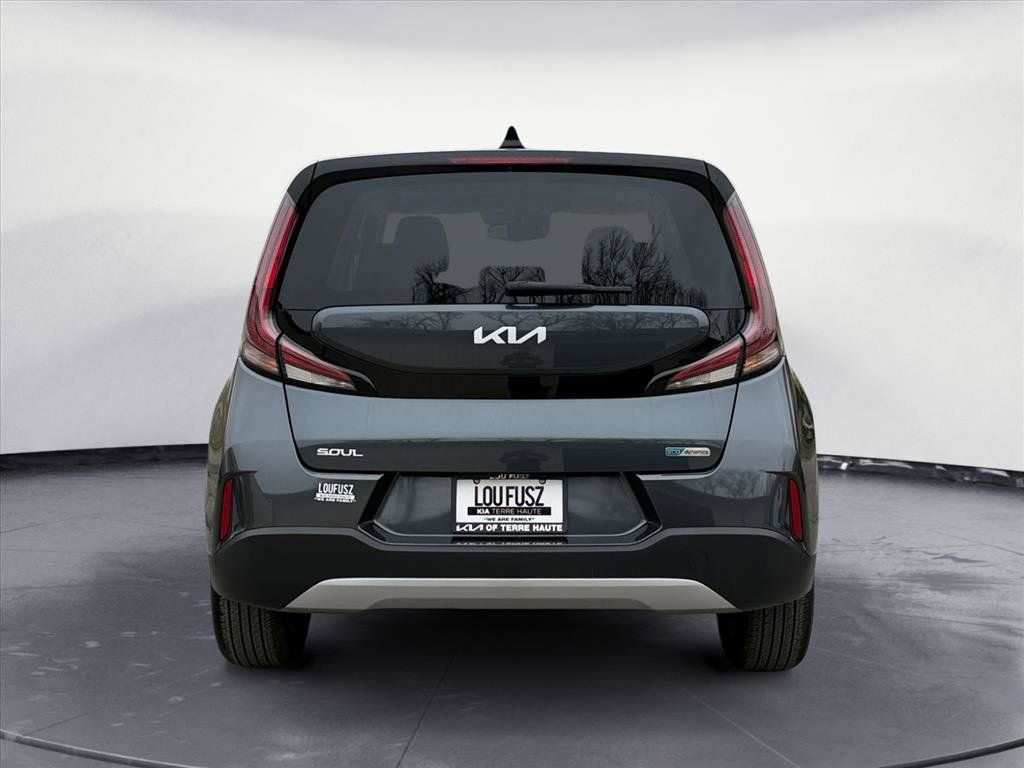 Used 2024 Kia Soul EX image 5