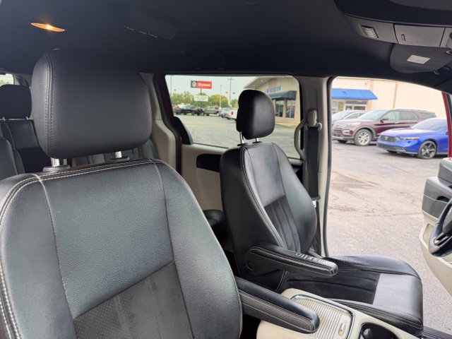 Used 2018 Dodge Grand Caravan SXT FWD image 35