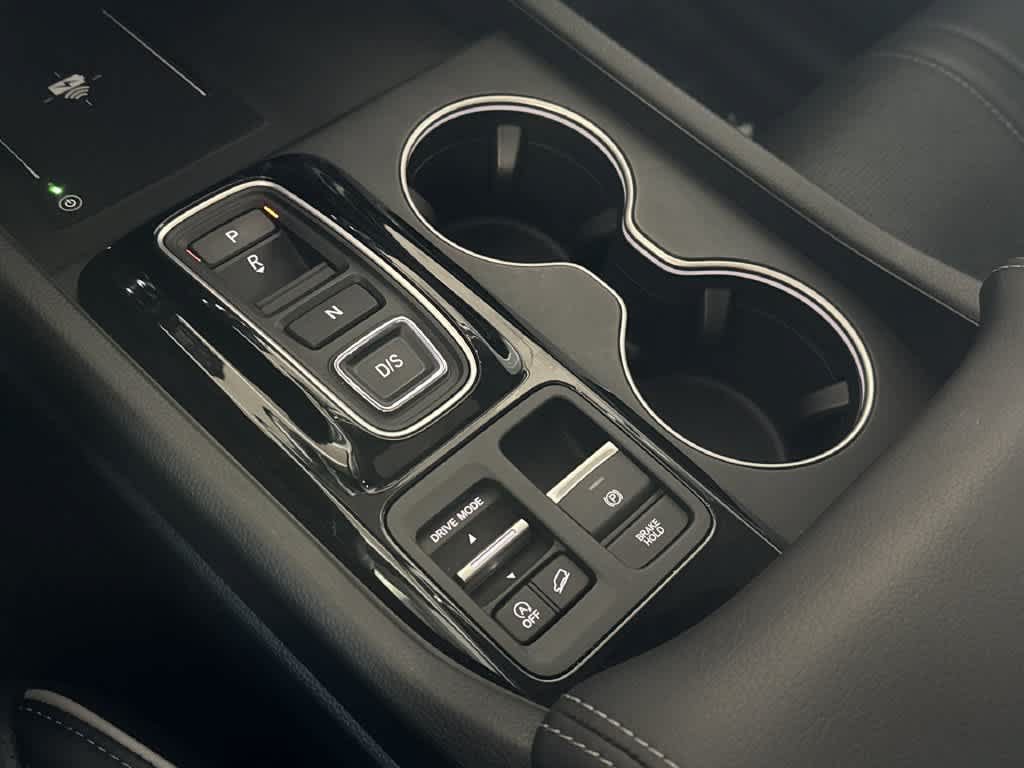Used 2025 Honda Pilot Elite image 20
