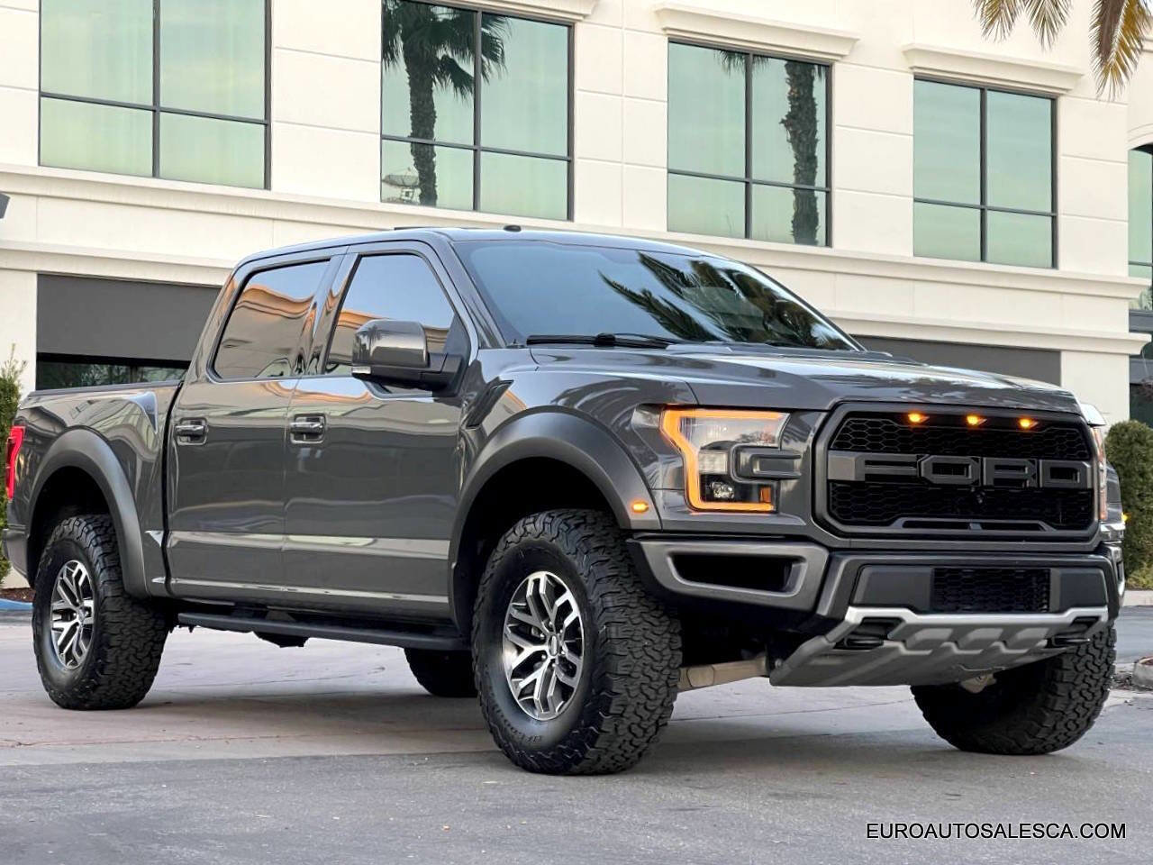 Used 2018 Ford F150 Raptor w/ Equipment Group 802A Luxury image 8