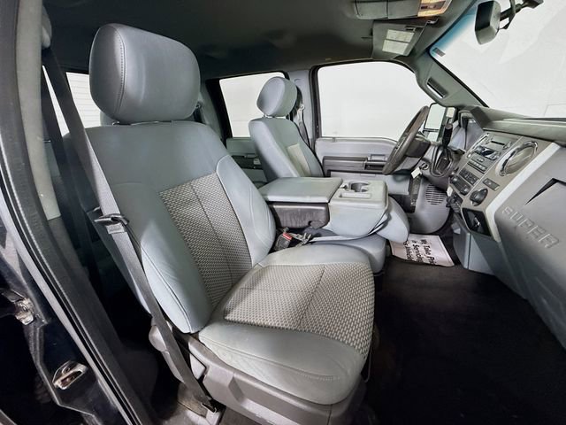 Used 2015 Ford F350 XLT w/ XLT Premium Package AWD/4WD image 27