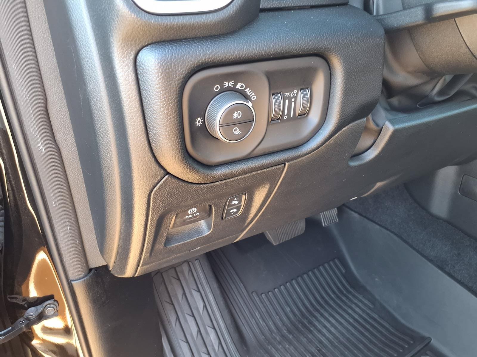 Used 2026 RAM 1500 Lone Star RWD image 14