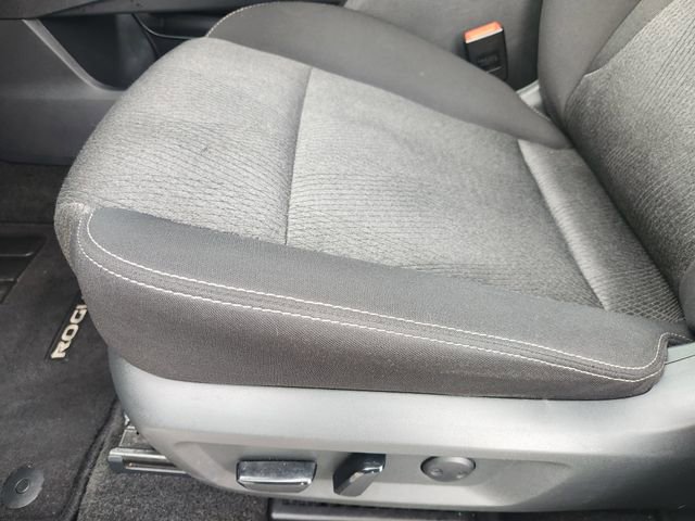 Used 2024 Nissan Rogue SV image 18