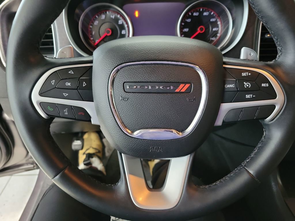 Used 2015 Dodge Charger SXT image 4