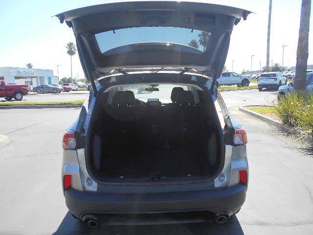 Certified 2022 Ford Escape SE w/ SE Sport Appearance Package FWD image 11