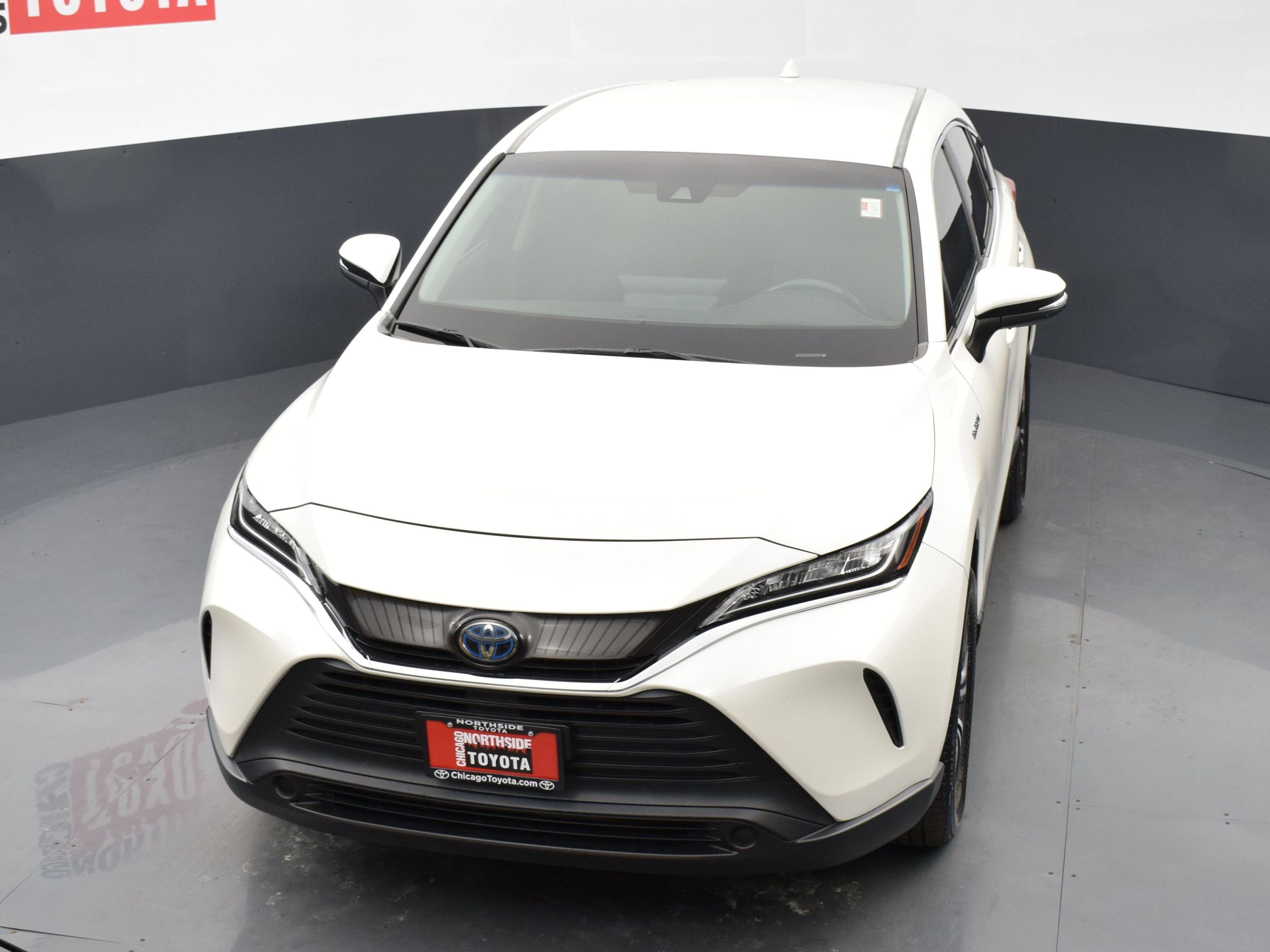 Used 2021 Toyota Venza LE image 24