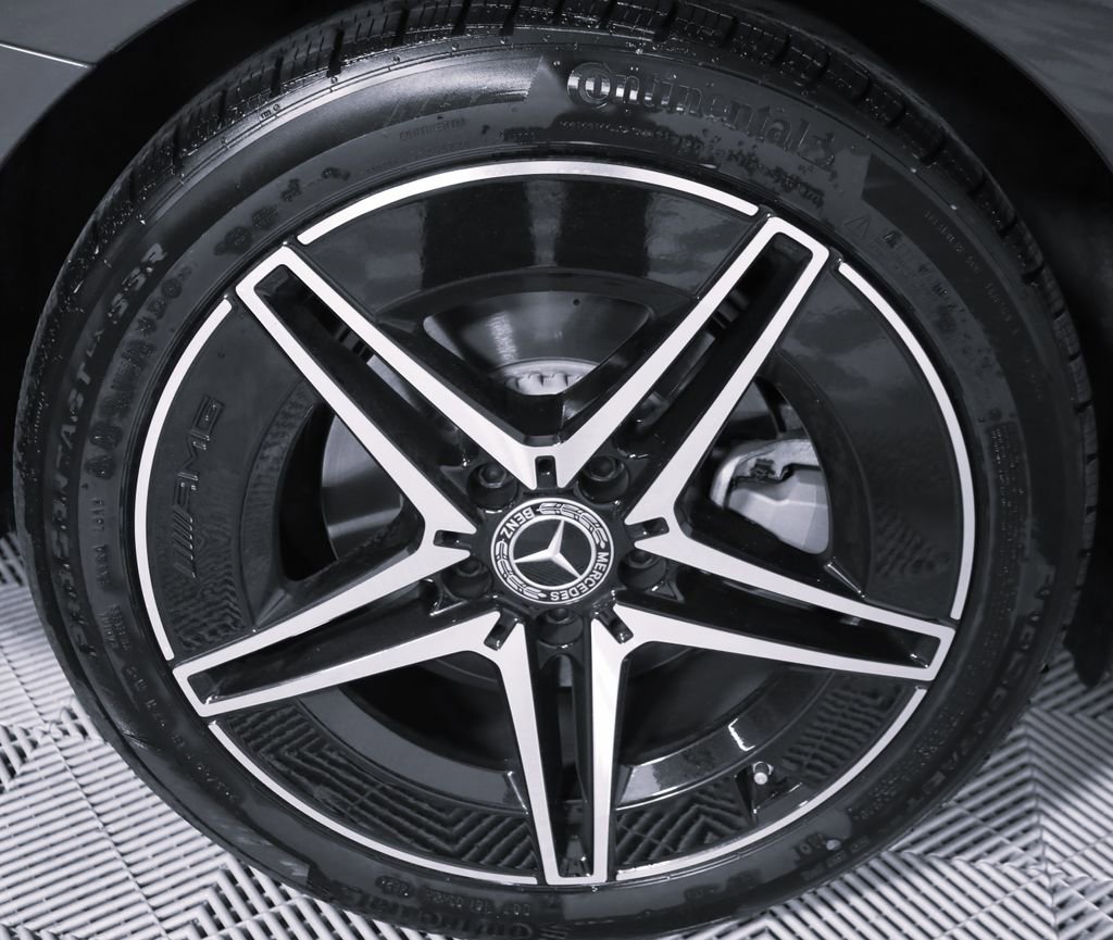 Certified 2025 Mercedes-Benz C 300 4MATIC Sedan image 7