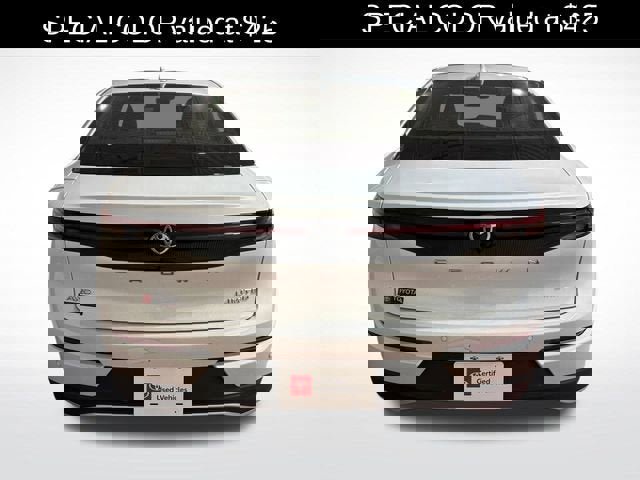 Used 2023 Toyota Crown Limited image 4