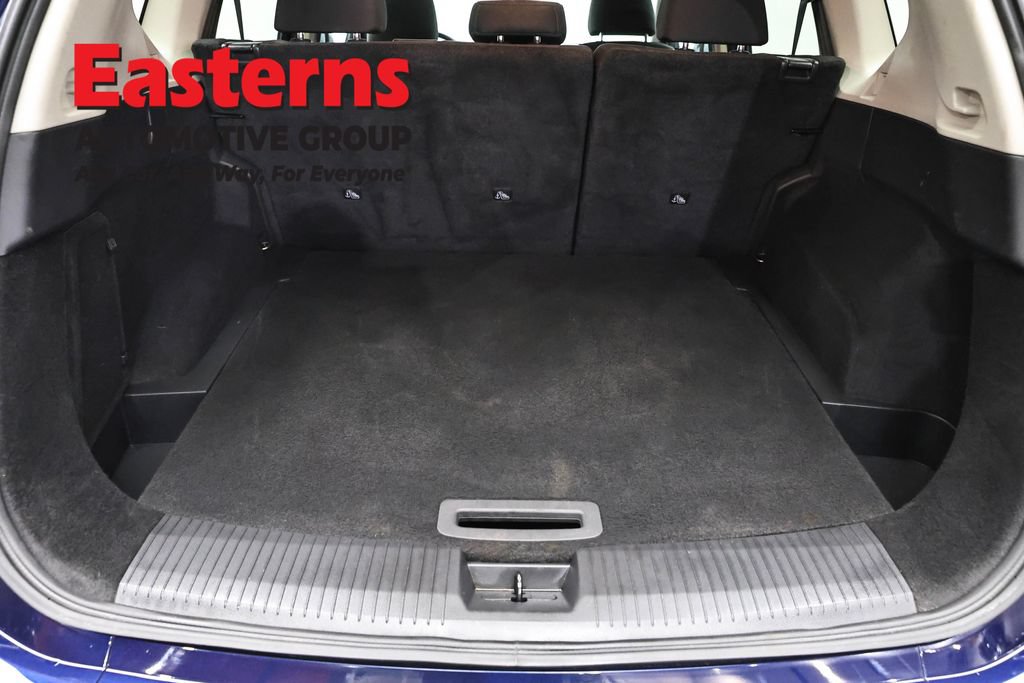 Used 2024 Nissan Rogue SV AWD/4WD image 9