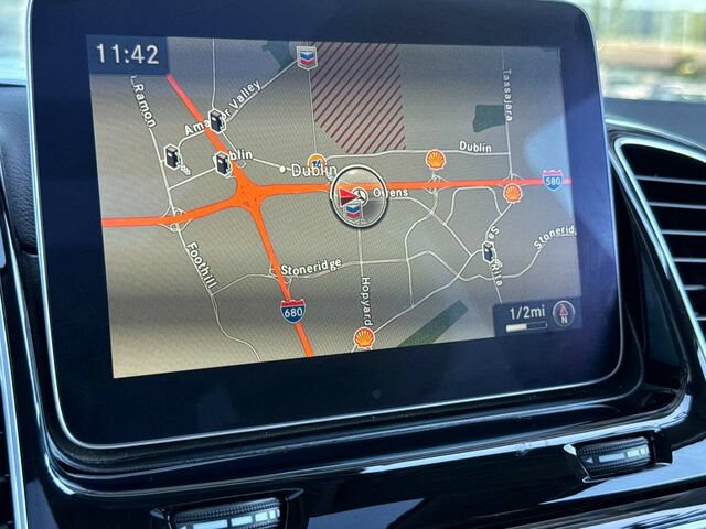 Used 2018 Mercedes-Benz GLS 450 4MATIC image 23