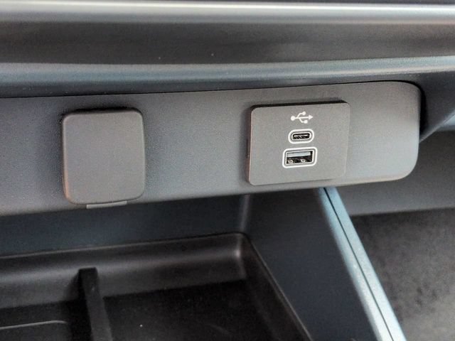 New 2026 Ford Maverick Lobo AWD/4WD image 24