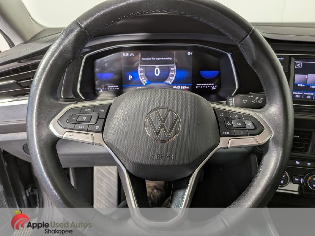 Used 2024 Volkswagen Jetta SE FWD image 16