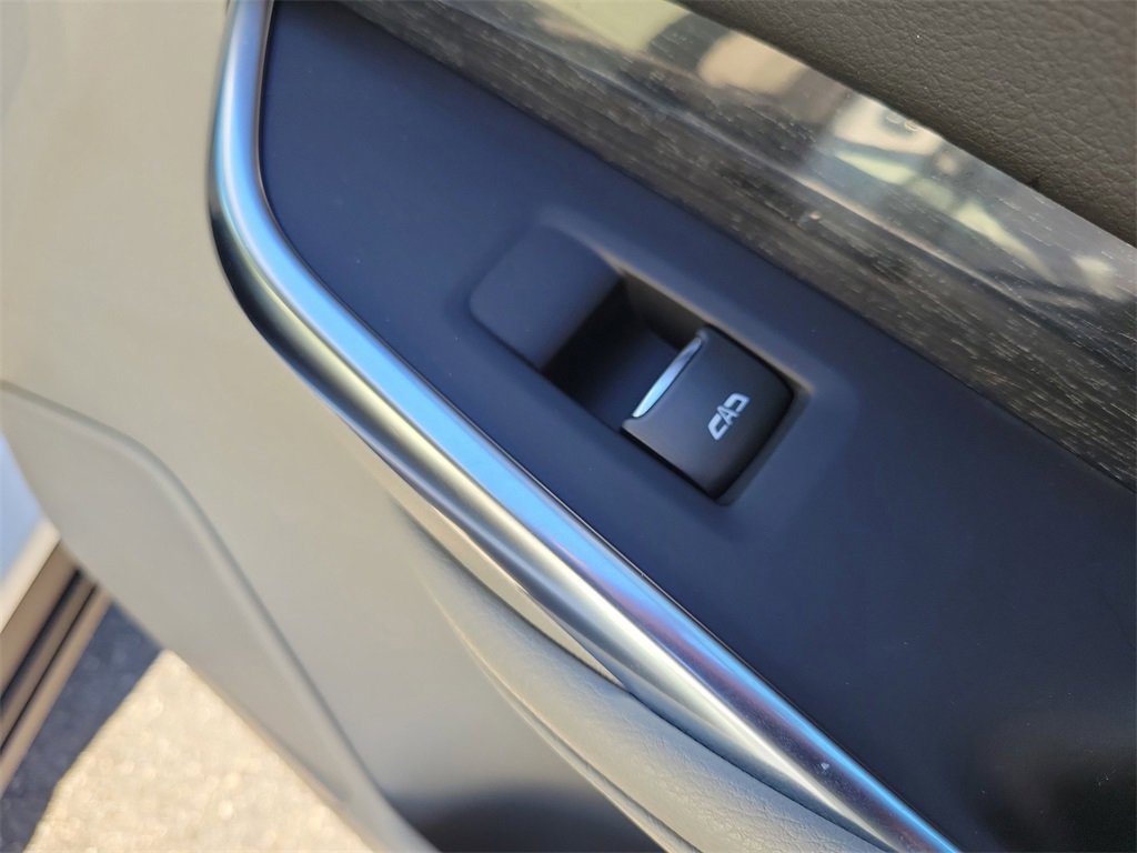 Used 2023 Cadillac XT4 Premium Luxury image 52