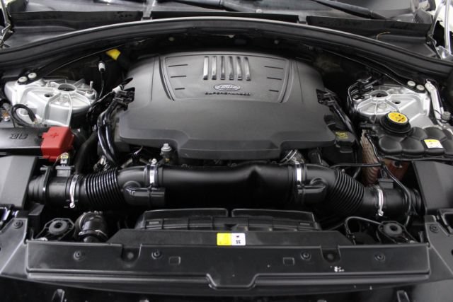 Used 2020 Land Rover Range Rover Velar S AWD/4WD image 30