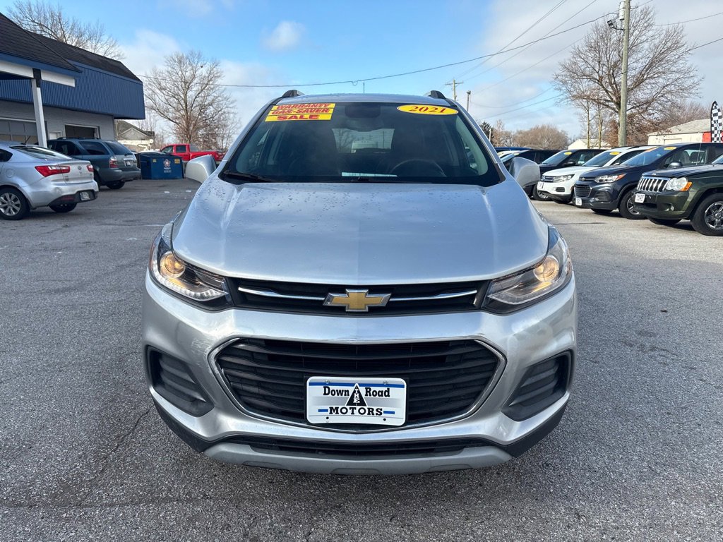 Used 2021 Chevrolet Trax LT FWD image 4