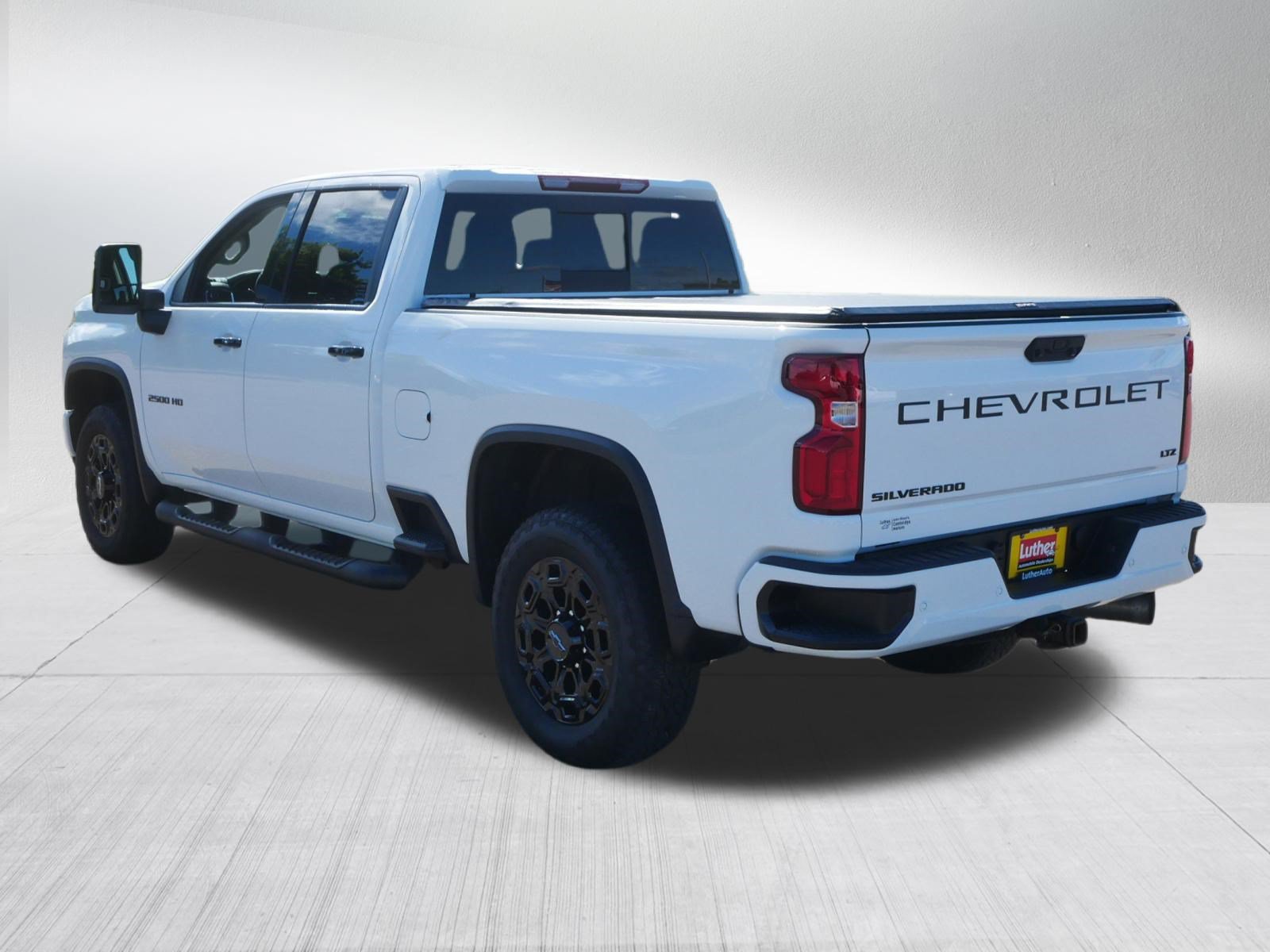 Used 2021 Chevrolet Silverado 2500 LTZ w/ LTZ Plus Package AWD/4WD image 5