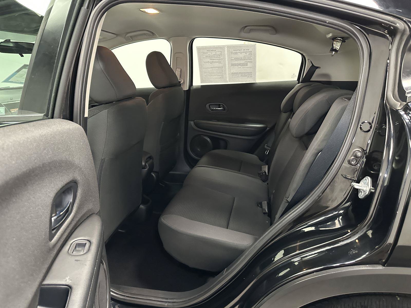 Certified 2022 Honda HR-V LX image 31