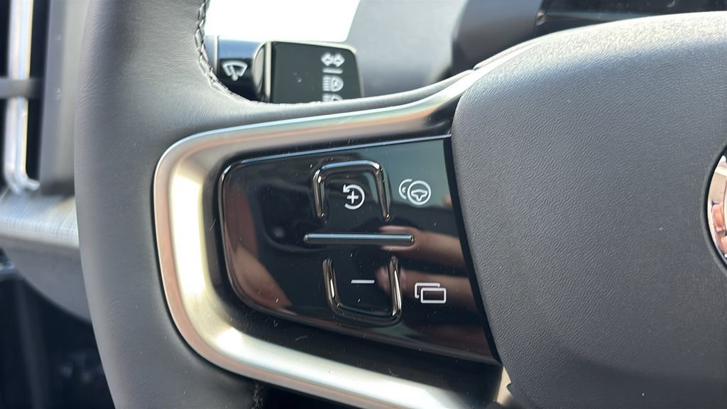 New 2026 Volvo EX30 Plus w/ Climate Package AWD/4WD image 13