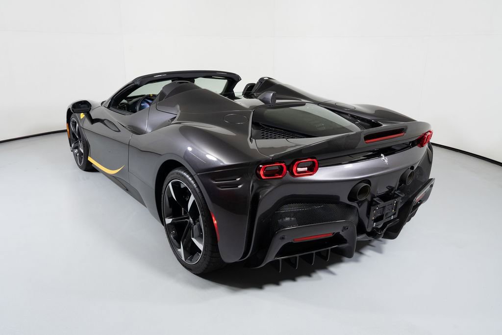 Used 2022 Ferrari SF90 Spider AWD/4WD image 27