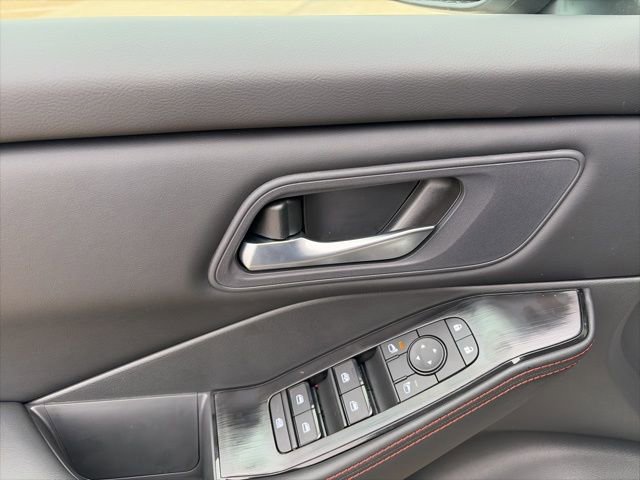 New 2026 Nissan Rogue Rock Creek image 12