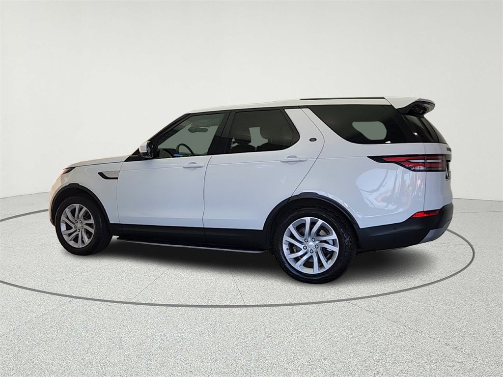 Used 2017 Land Rover Discovery HSE image 5