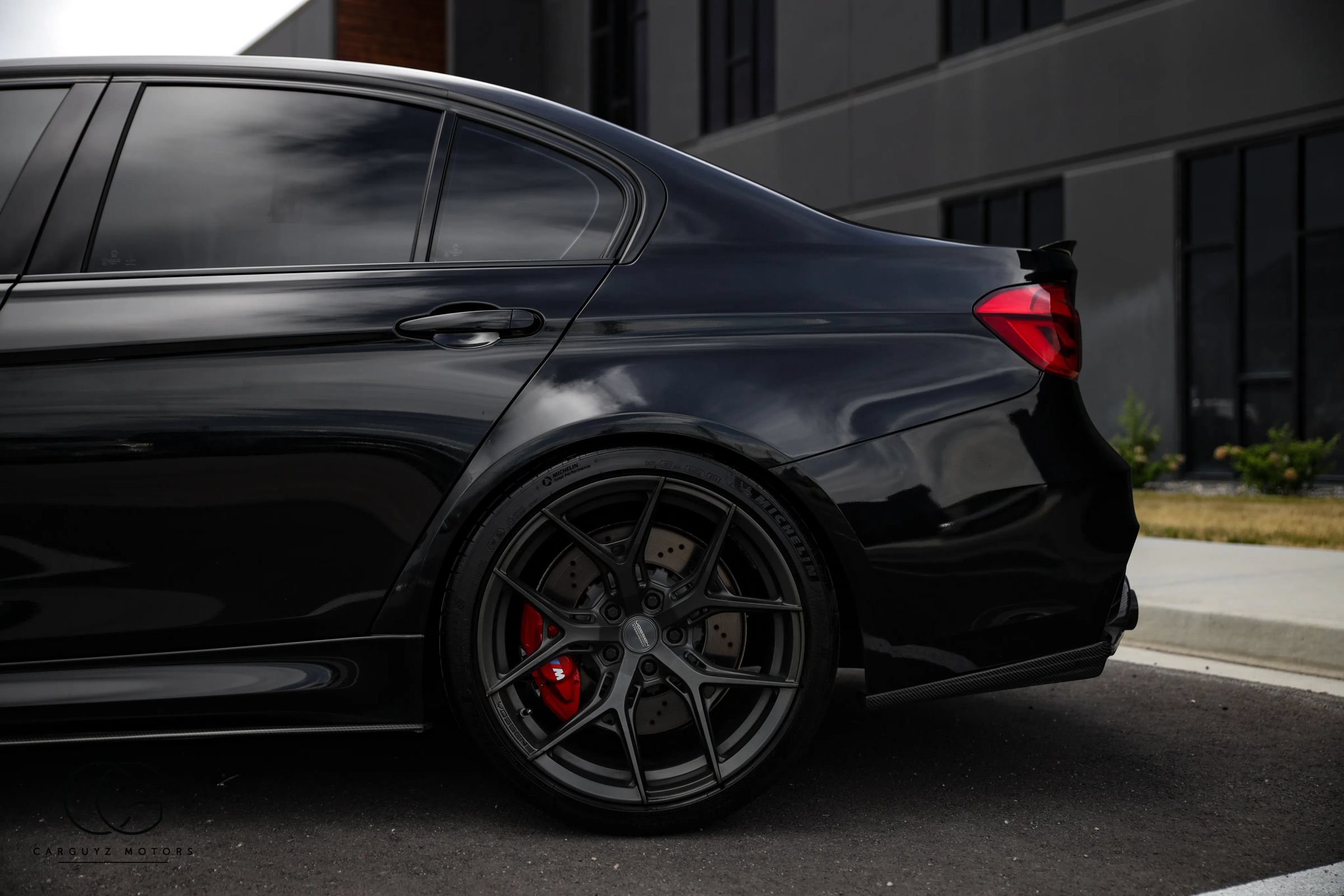 Used 2017 BMW M3 RWD image 11