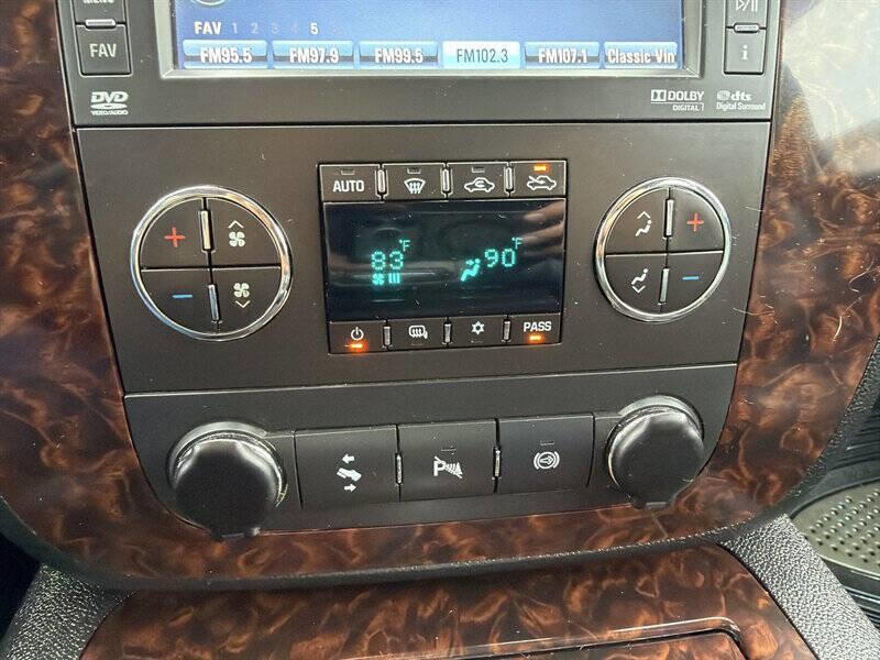 Used 2013 GMC Sierra 3500 Denali image 27