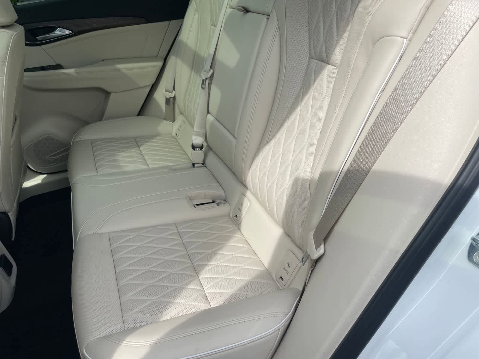 Used 2023 Buick Envision Avenir AWD/4WD image 22