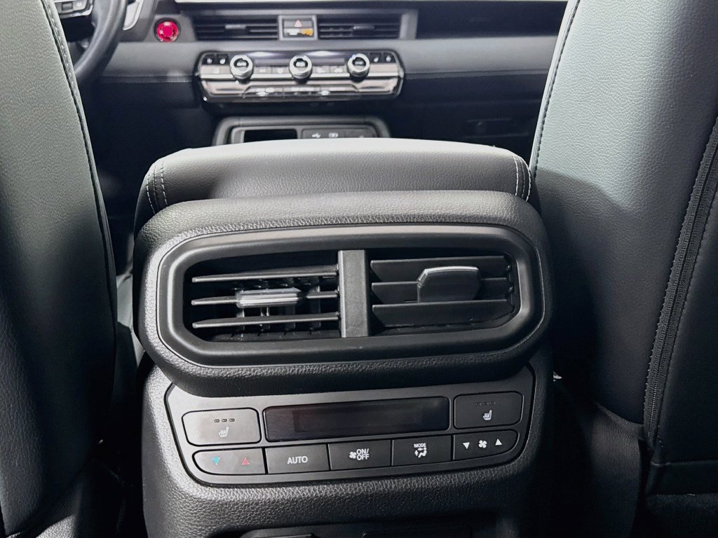 Certified 2025 Honda Pilot Elite image 34