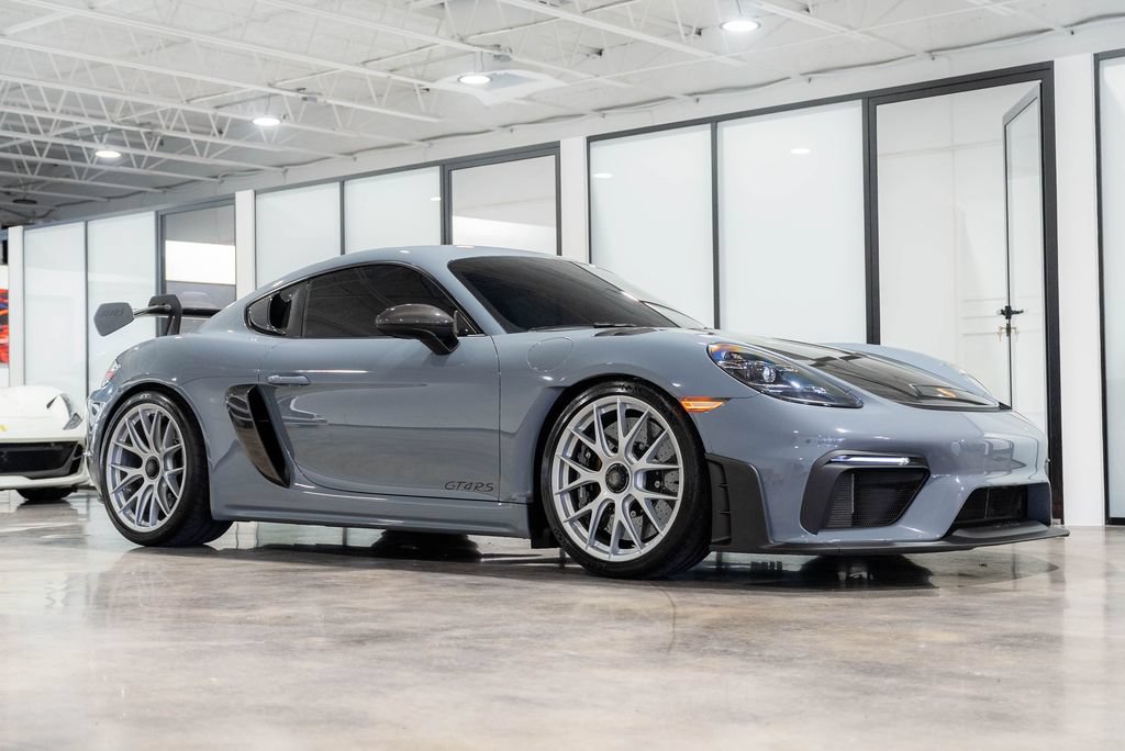 Used 2024 Porsche 718 Cayman GT4 RS RWD image 2