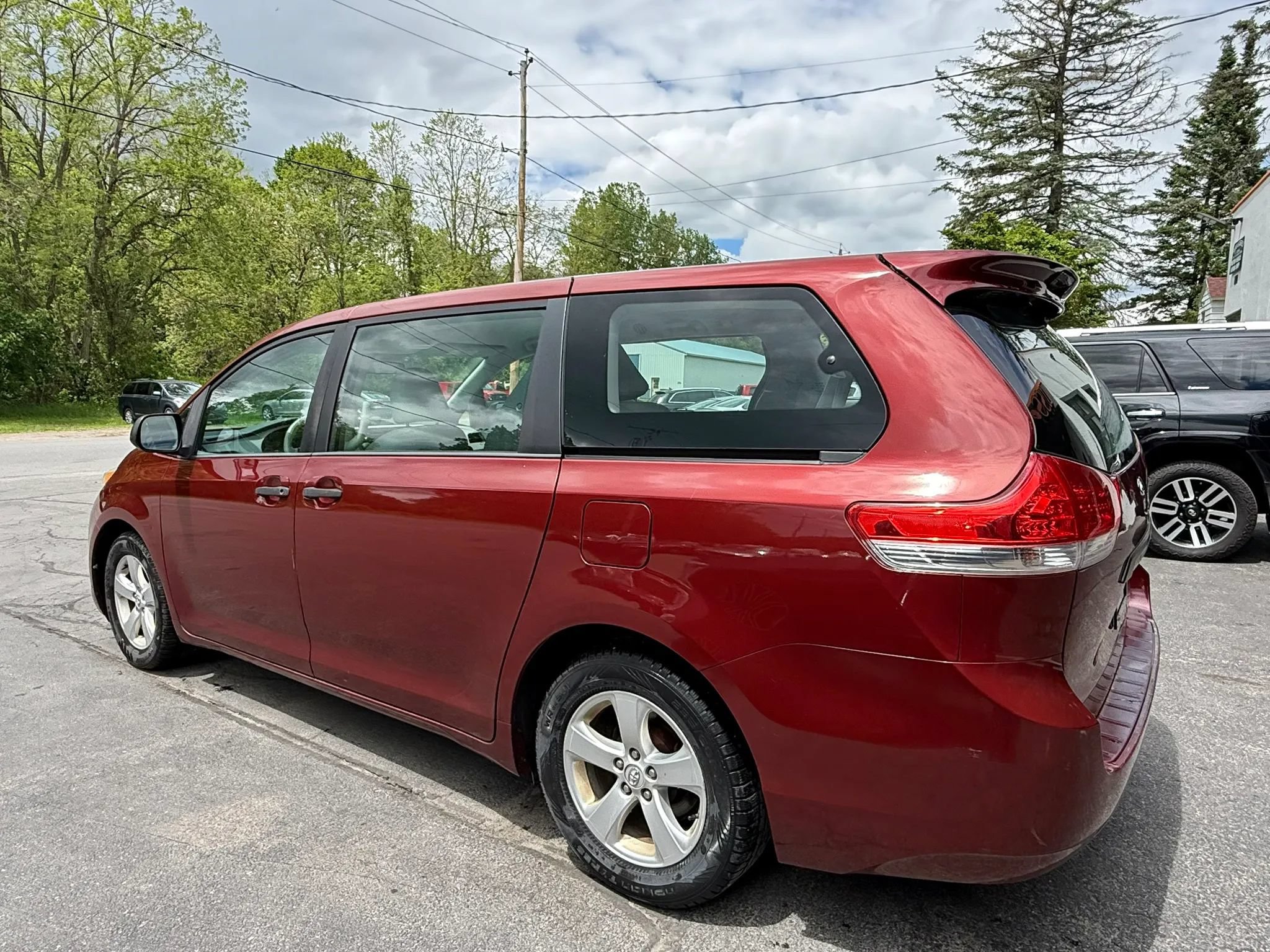 Used 2013 Toyota Sienna L FWD image 3
