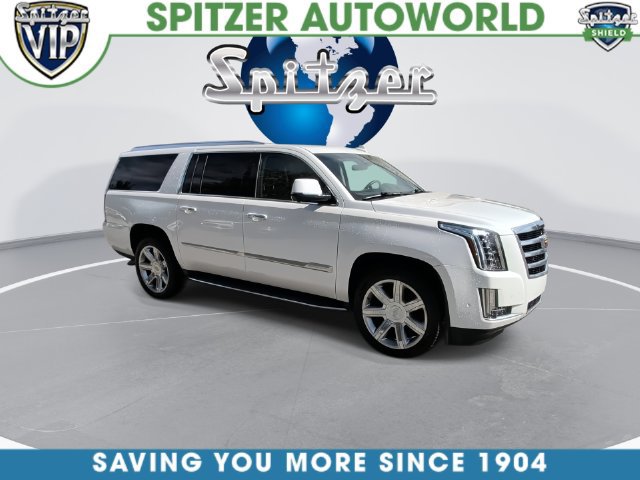 Used 2019 Cadillac Escalade ESV Luxury AWD/4WD image 3
