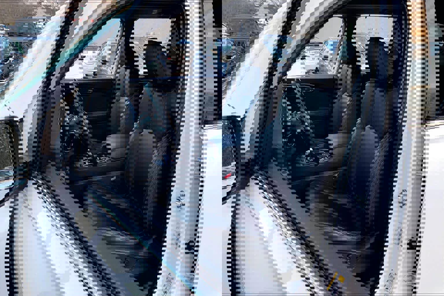 Used 2023 Honda Pilot Touring image 9