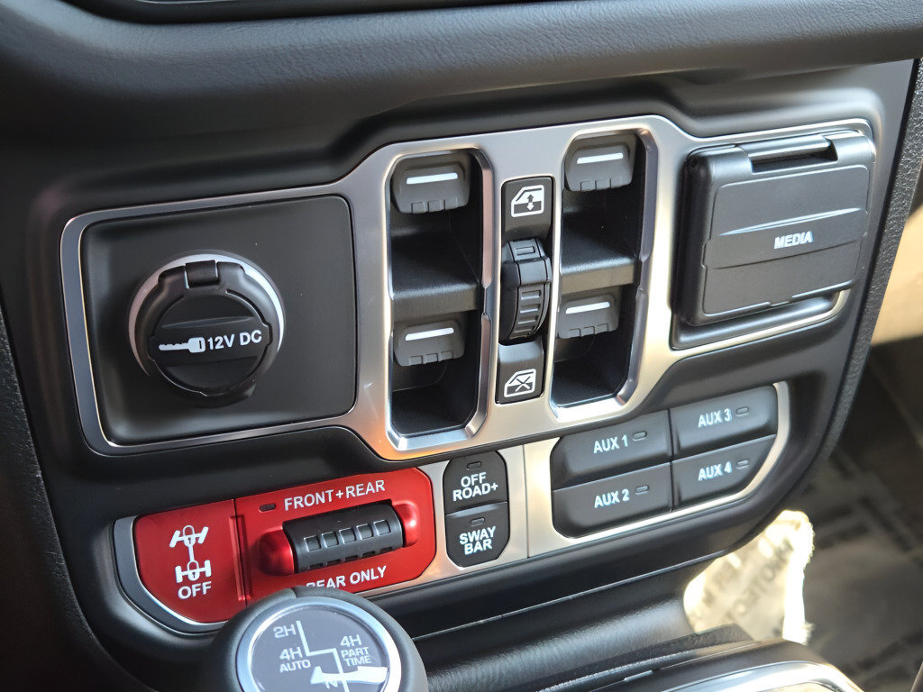 New 2027 Jeep Wrangler Unlimited Rubicon AWD/4WD image 30