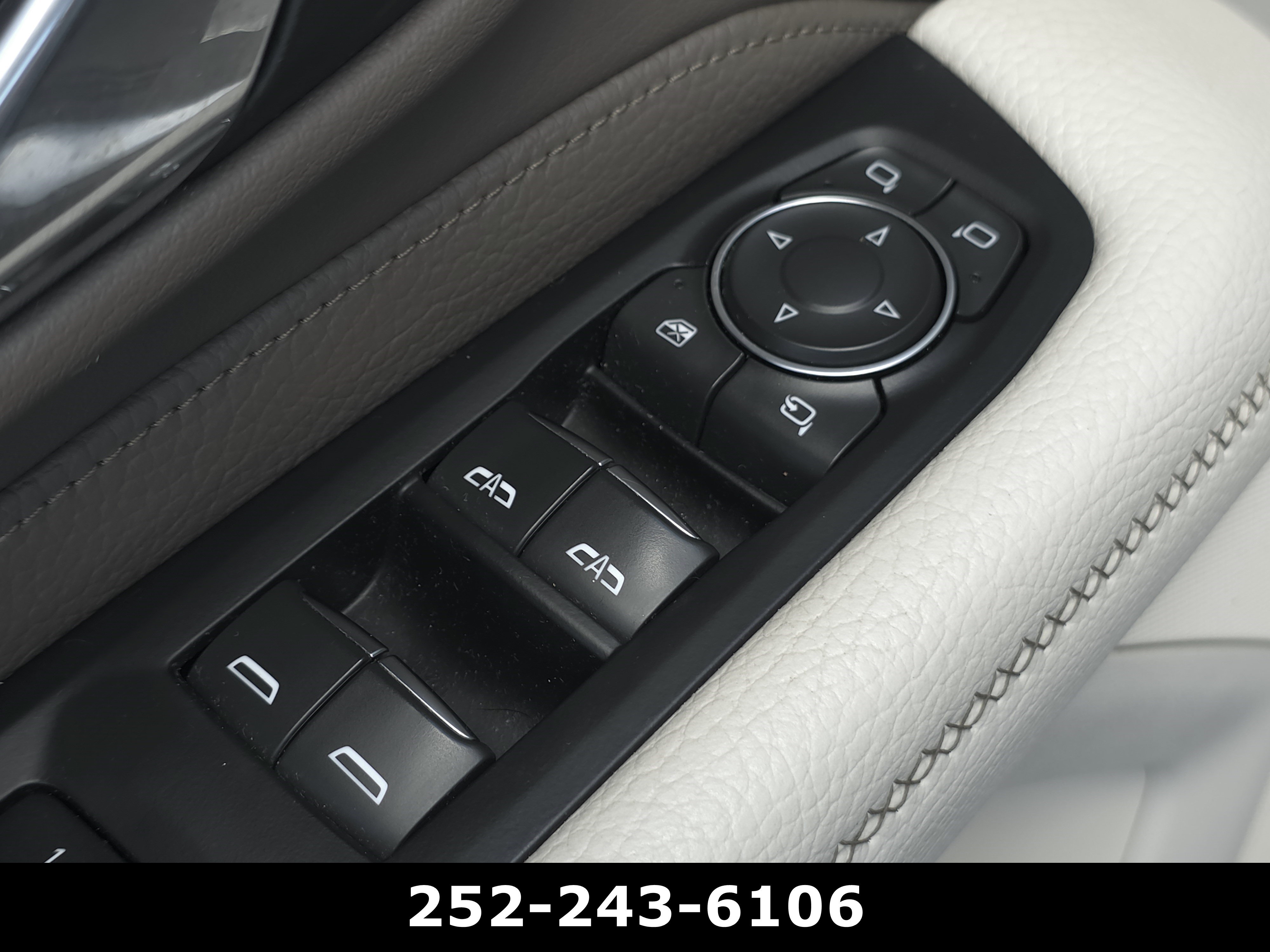 Used 2021 GMC Yukon Denali w/ Denali Premium Package AWD/4WD image 28