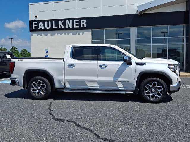 Used 2023 GMC Sierra 1500 SLT w/ SLT Premium Package AWD/4WD image 7