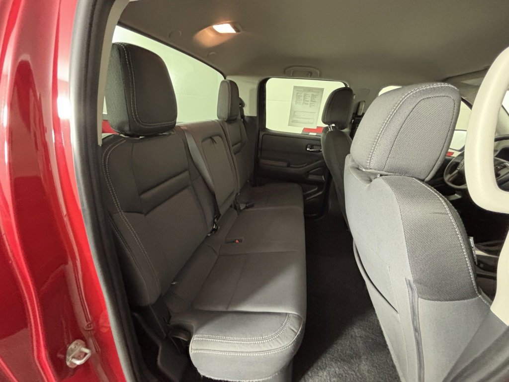 Used 2022 Nissan Frontier SV image 43