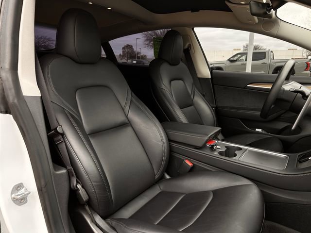 Used 2023 Tesla Model 3 Standard Range image 24