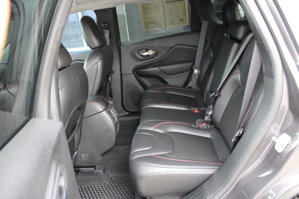 Used 2020 Jeep Cherokee Trailhawk w/ Trailer Tow Group image 34