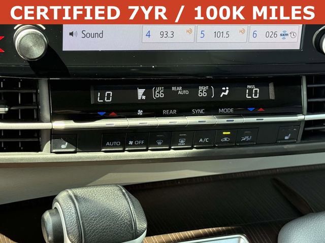 Used 2023 Toyota Sienna XLE image 22