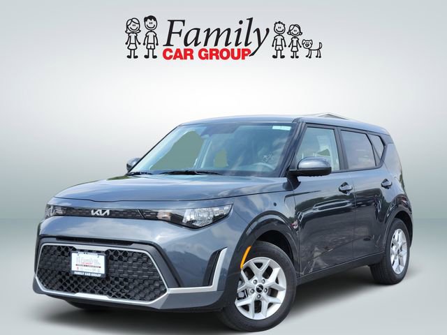 Used 2025 Kia Soul LX image 1